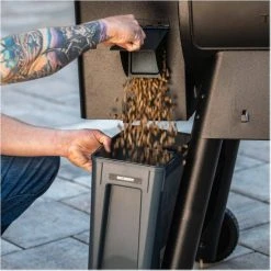 Traeger Canada Traeger Staydry Pellet Bin & Lid - BAC615